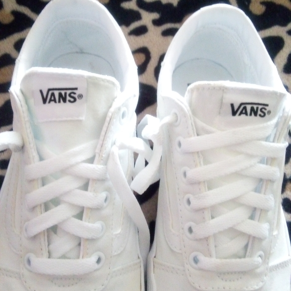 Vans Classic White Lace-Up Sneakers - Picture 2 of 12